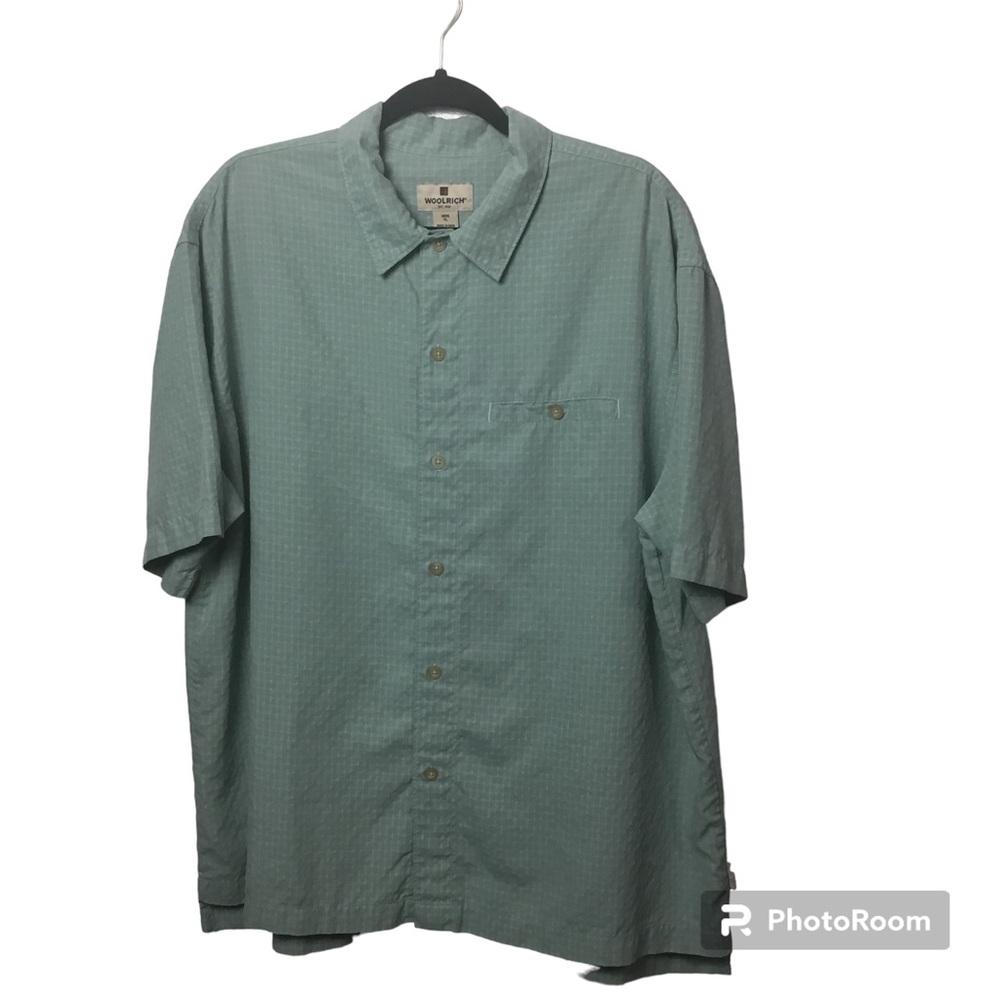 Woolrich green pattern short sleeve button up shirt.XL